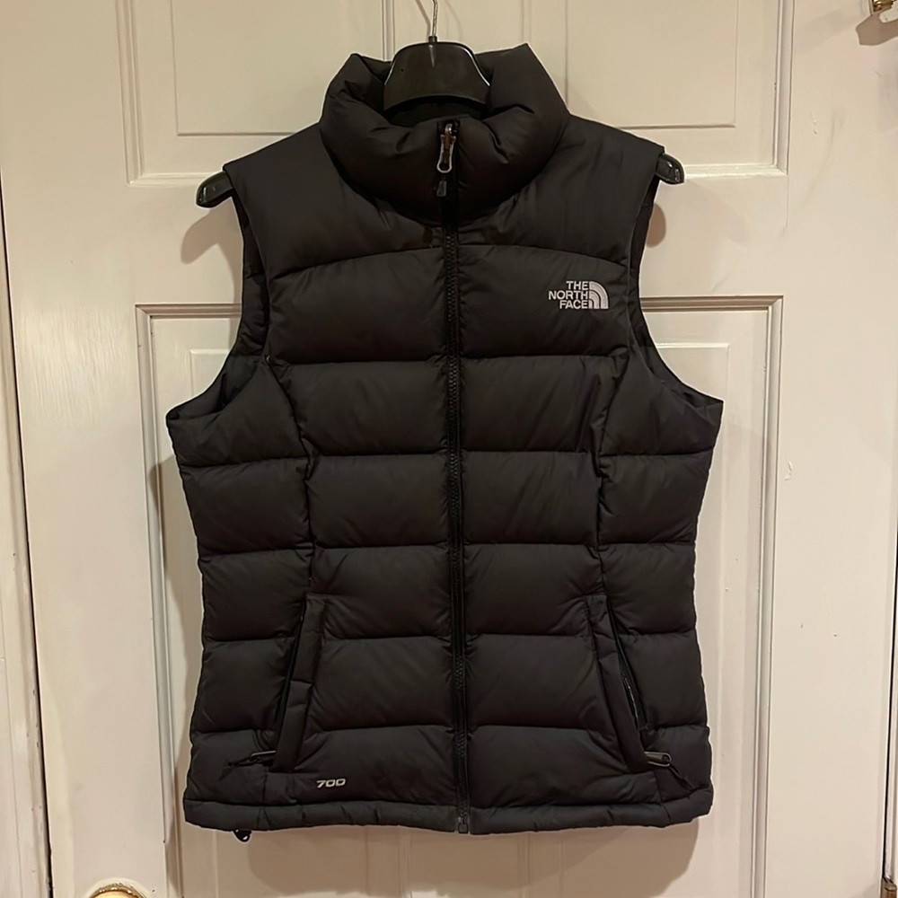 NORTH FACE 700 Goose Down Black Puffer Vest.